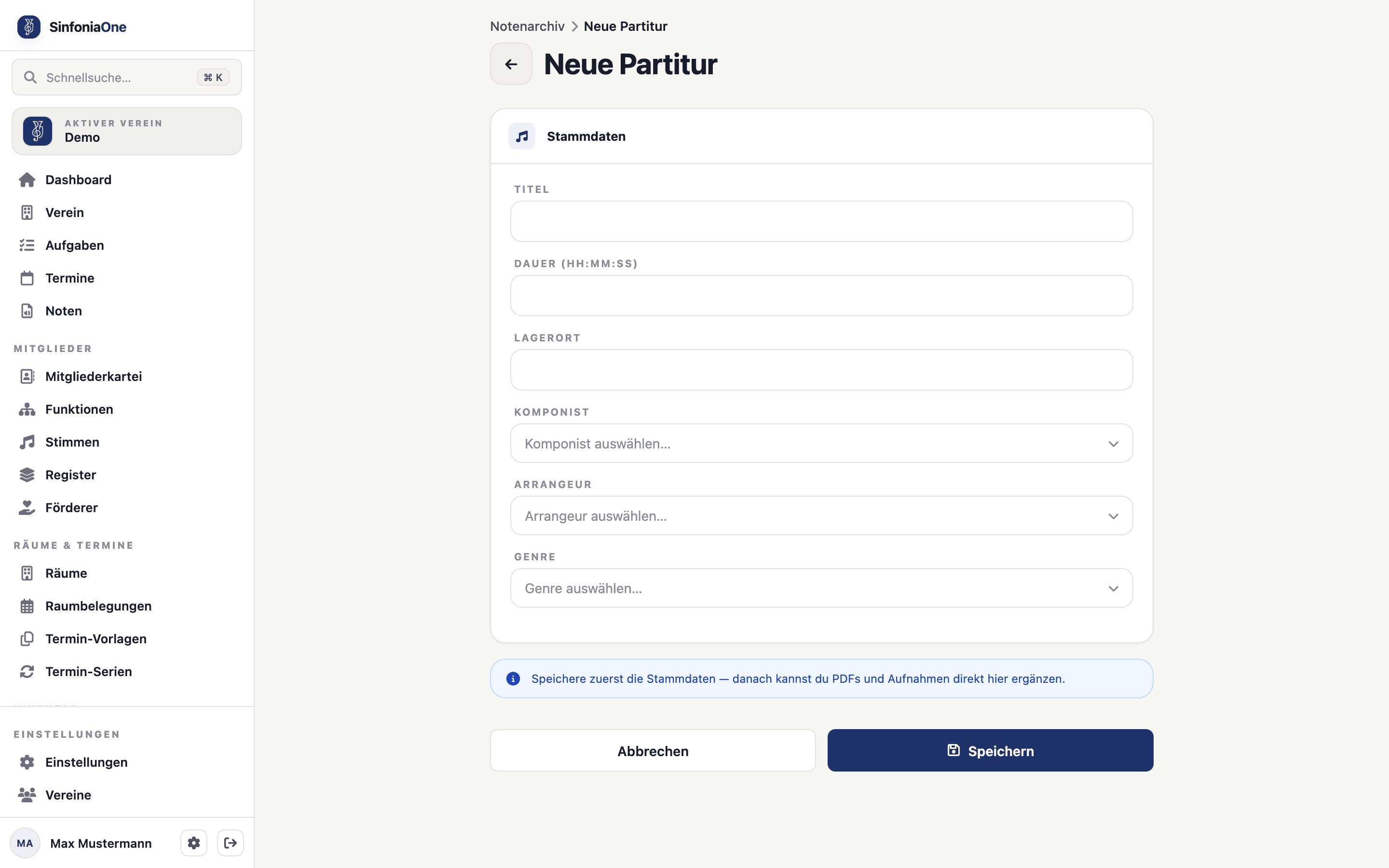Piece form (ScoreFormScreen) with title, playing time, storage location and composer/genre selection