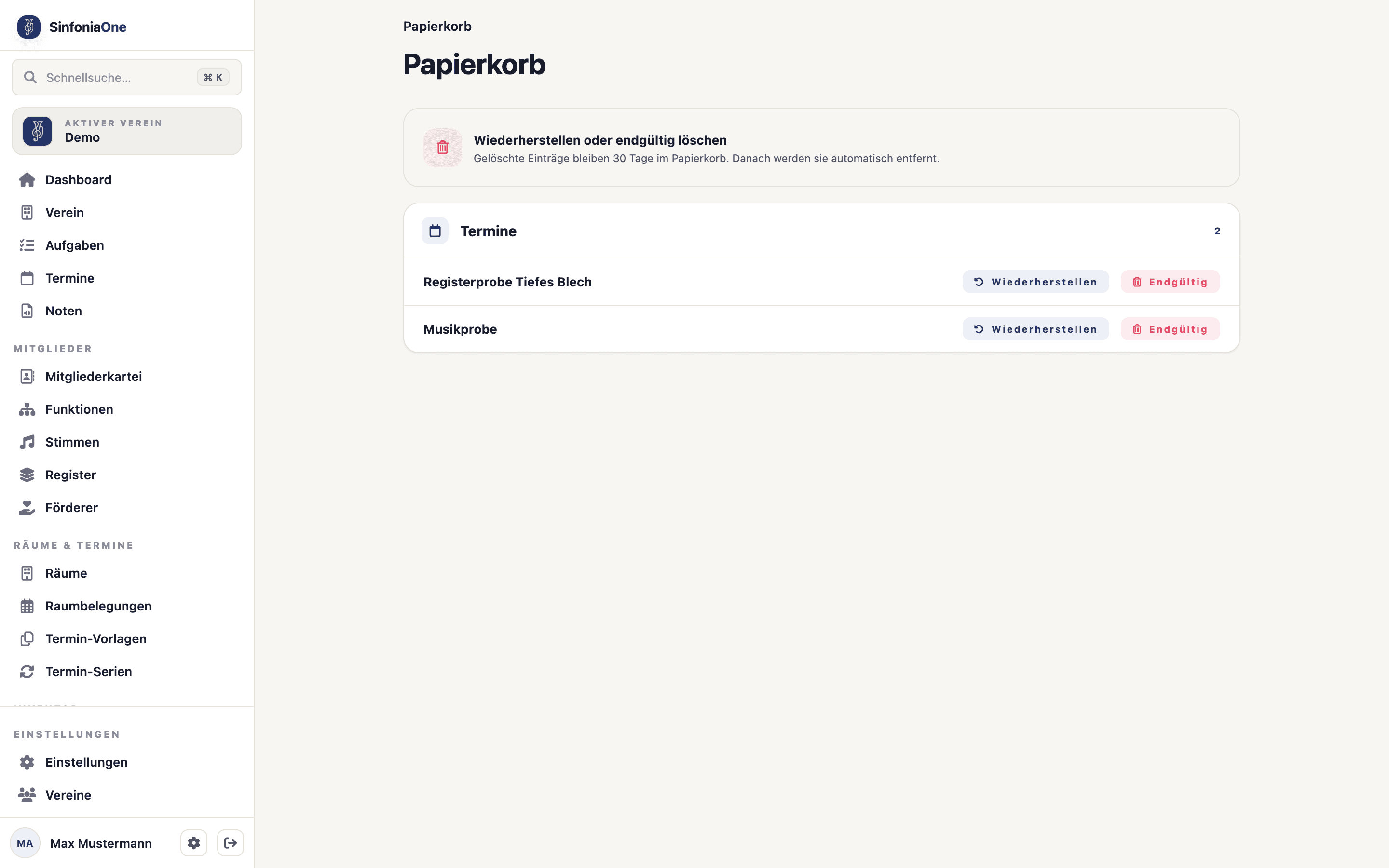 Papierkorb (TrashScreen) mit Liste gelöschter Einträge und Aktionen „Wiederherstellen / Endgültig löschen"